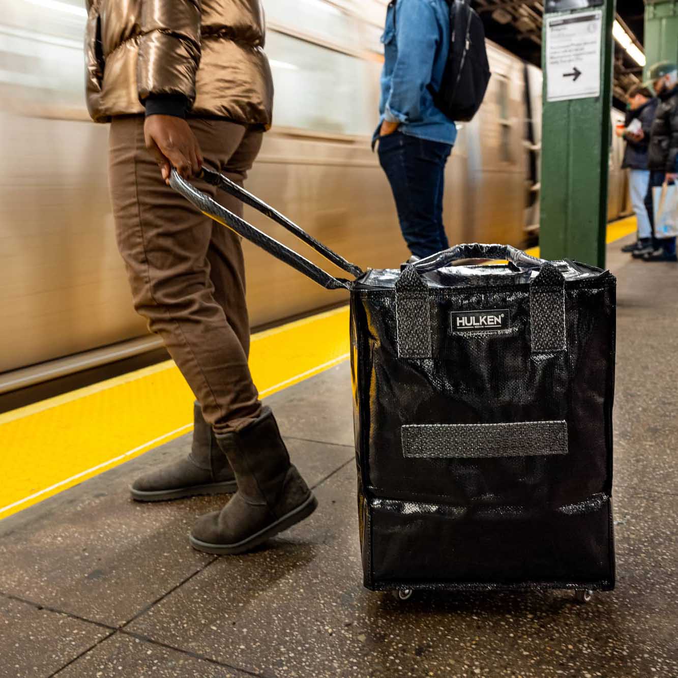 Hulken Rolling Bag