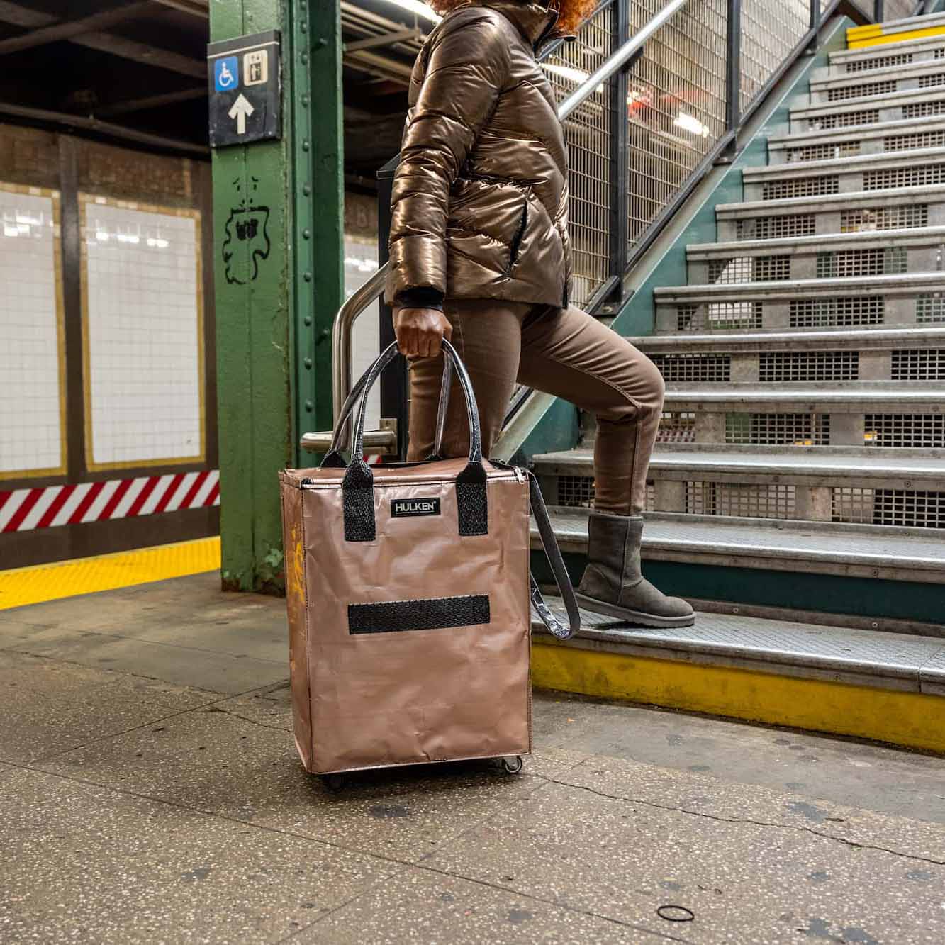 Hulken Rolling Bag